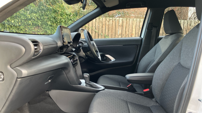 Toyota Yaris Cross 1.5 Hybrid Design 5dr CVT Hybrid Estate